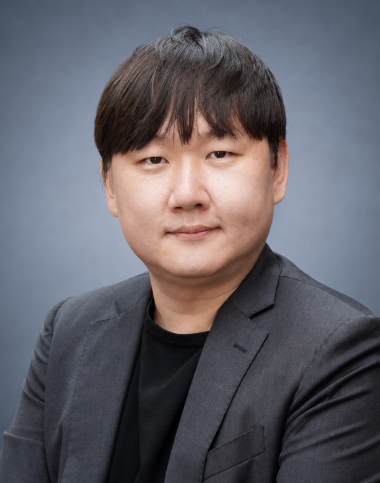 Kyung Hwan Kim
